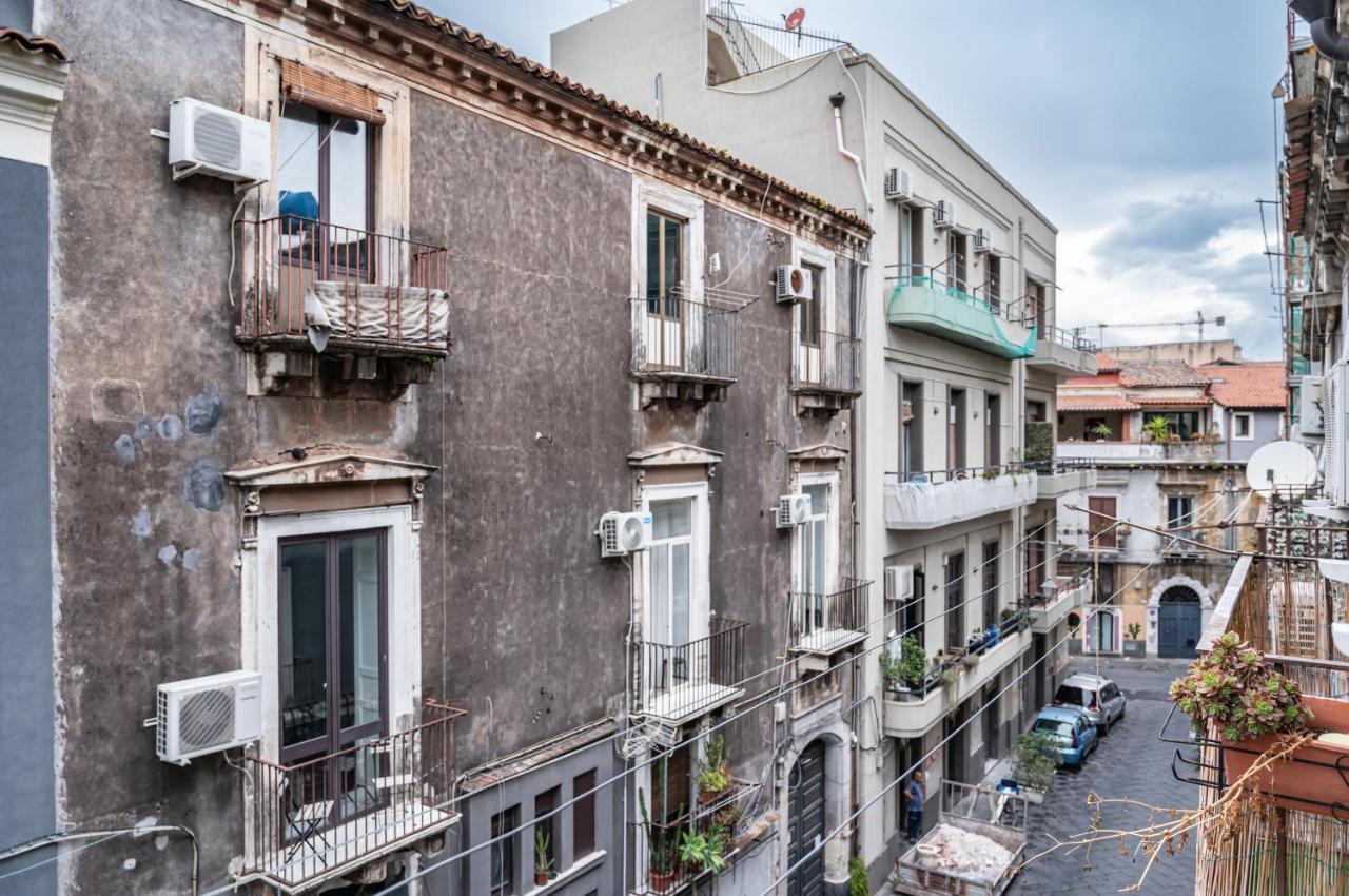 Casa Giuffri - Castello Ursino Flat With Balcony Apartment